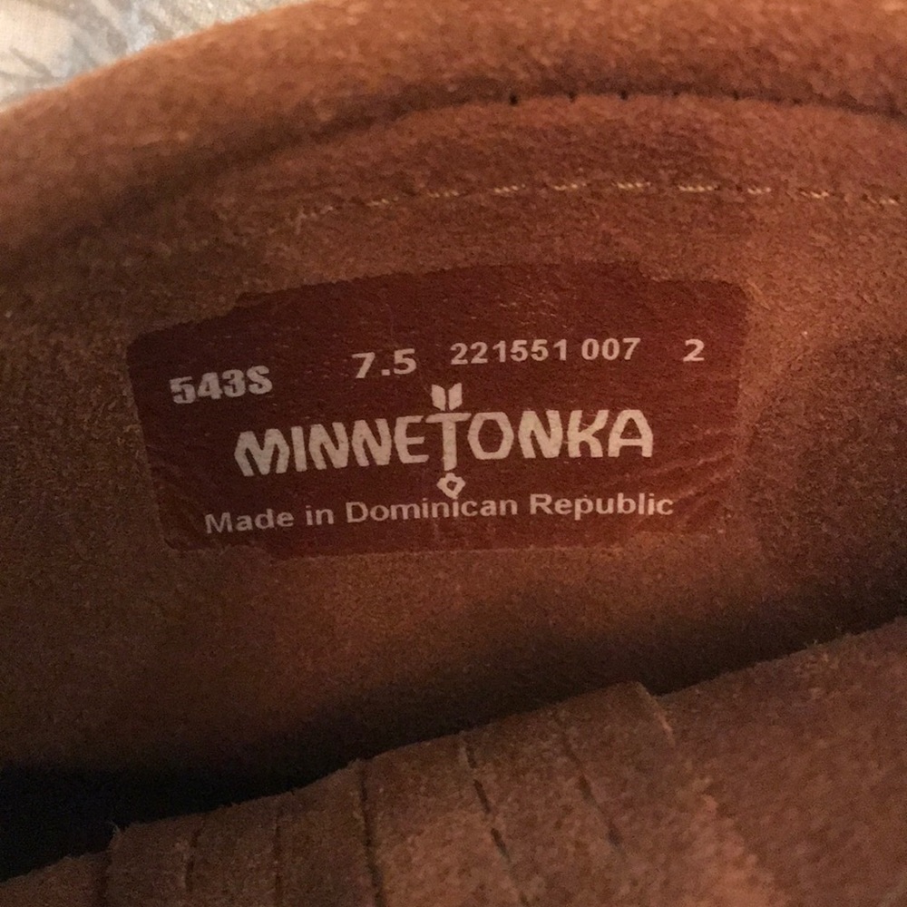 MINNETONKA BOOTIES - Picture 4 of 4